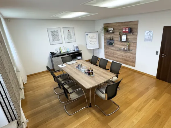 Kanzleivorstellung Schwalmstadt | Großes Besprechungszimmer  Kanzleivorstellung Schwalmstadt | Großes Besprechungszimmer
